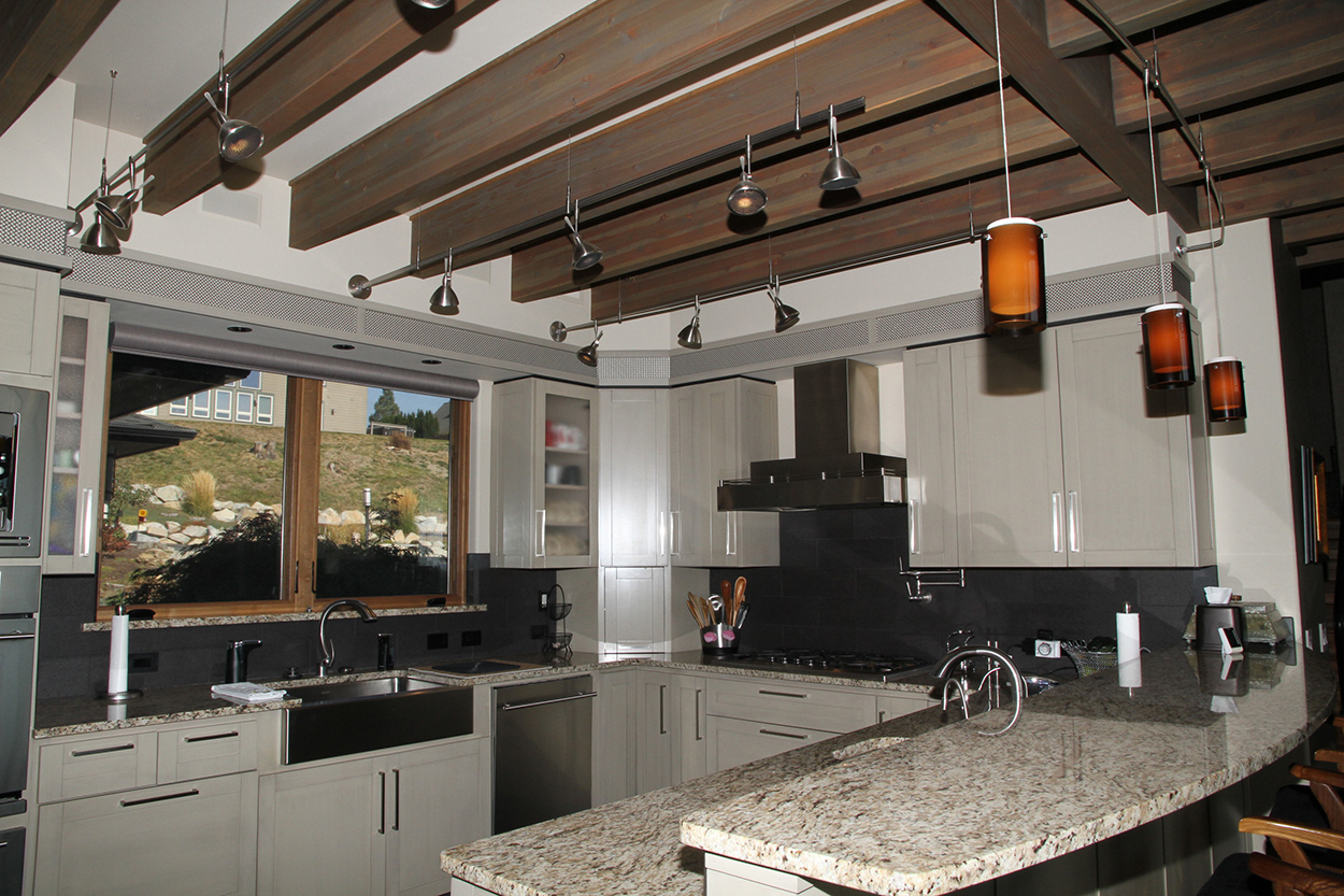 Custom Home by Sandpoint Builders in North Idaho, kitchen